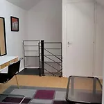Сasa de vacaciones Maison Rénovée Avec Goût, Proche Et Marché, 6 Couchages, Terrasse, Wi-fi, Non Fumeur - Fr-1-331-220 *