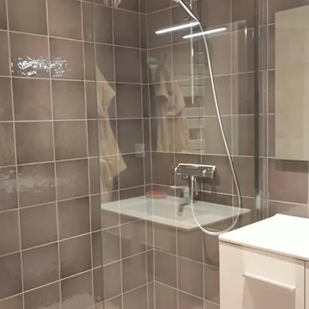 Casa de Férias Maison Renovee Avec Gout, Proche Et Marche, 6 Couchages, Terrasse, Wi-fi, Non Fumeur - Fr-1-331-220