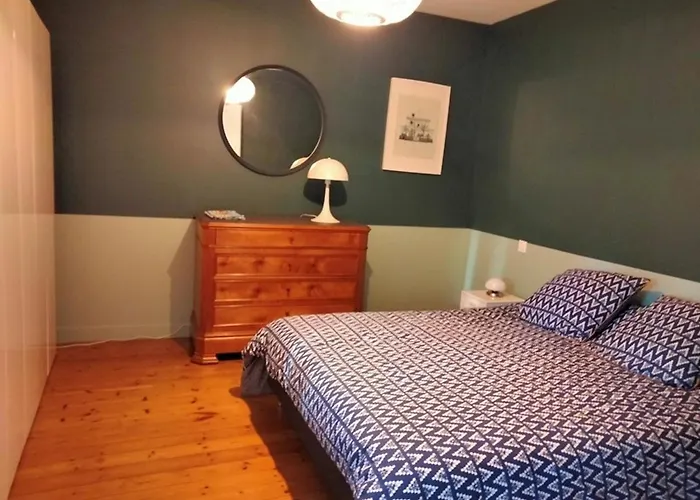 Maison Rénovée Avec Goût, Proche Et Marché, 6 Couchages, Terrasse, Wi-fi, Non Fumeur - Fr-1-331-220 Hébergement de vacances *