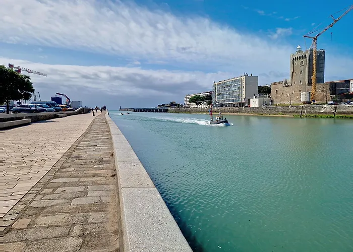 Maison Rénovée Avec Goût, Proche Et Marché, 6 Couchages, Terrasse, Wi-fi, Non Fumeur - Fr-1-331-220 Hébergement de vacances