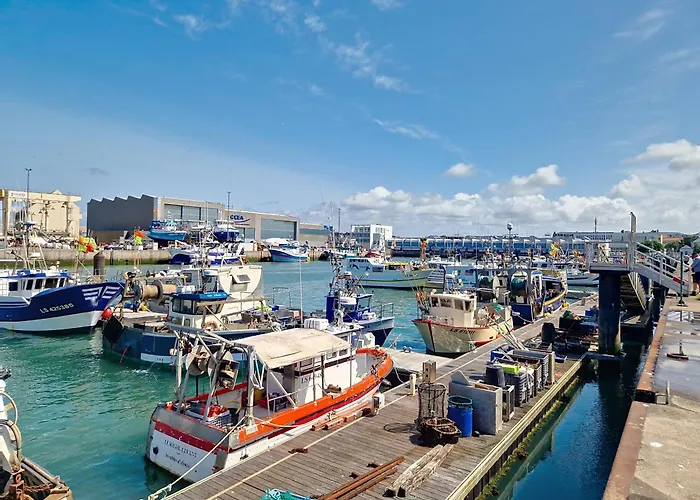 Maison Rénovée Avec Goût, Proche Et Marché, 6 Couchages, Terrasse, Wi-fi, Non Fumeur - Fr-1-331-220 * Les Sables-dʼOlonne